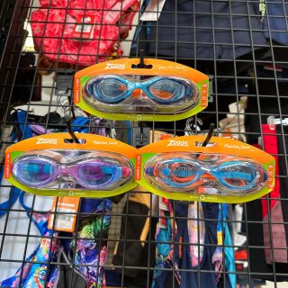 🏊 Neplaťte za chlor dvakrát — investujte chytře 🧪💙 👙Dětské věci mají makat, ne překvapovat. Proto saháme po materiálech,...