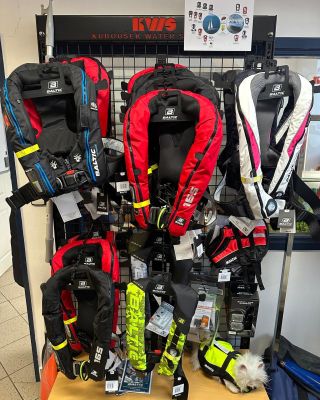 🔴 Nově naskladněno: Legend 165 červená SLA, Legend 165 červená, Legend 305 červená SLA, Force 190 Harness SLA, Compact 100...